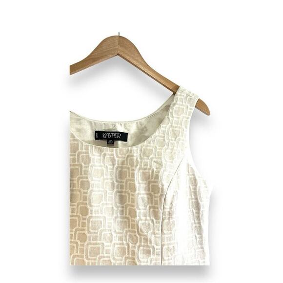 KASPER Sleeveless Cropped Top in a Geometric Pattern Light Beige & Ivory SZ 14P - Picture 9 of 13